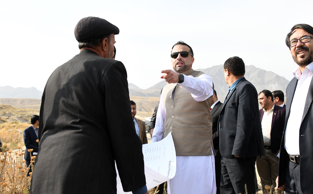 توزیع زمین