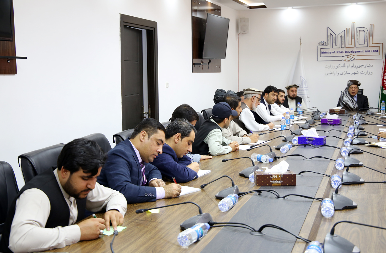دیدار محترم محمود کرزی با والی میدان وردک