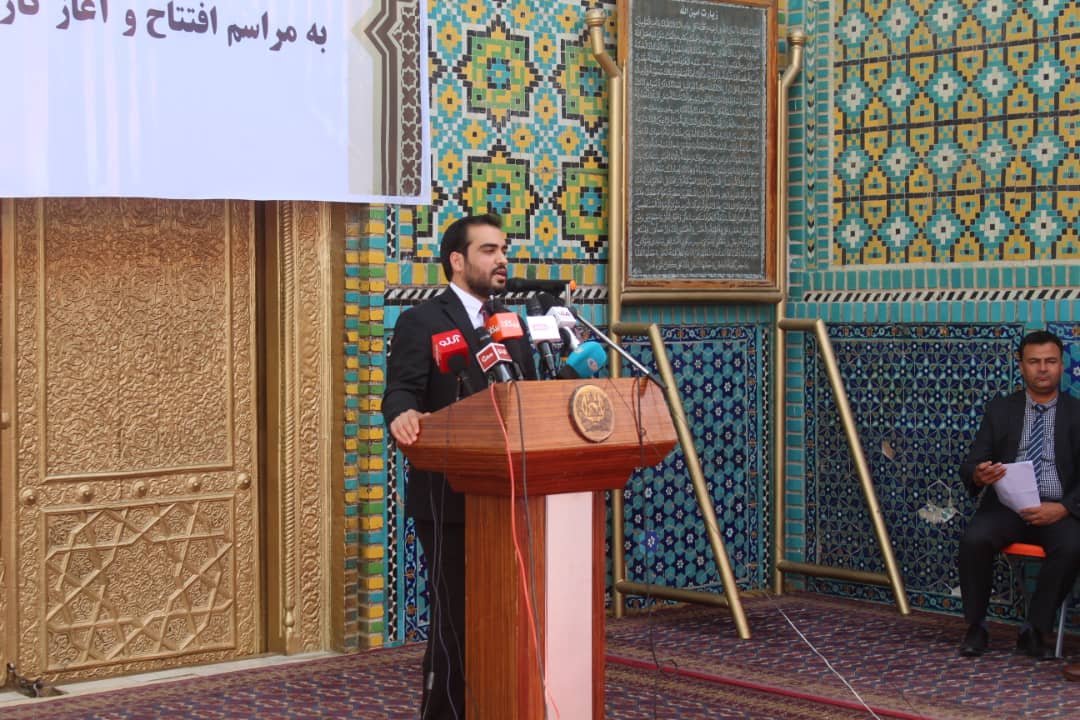 کار ترمیم و مرمت روضه مبارک مزار شریف آغاز شد 
